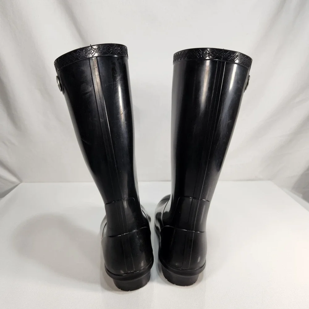 UGG women rubber